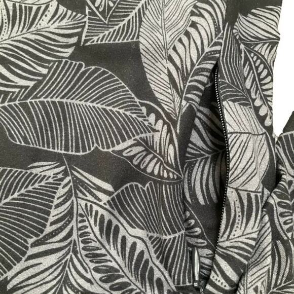 Hang Ten Sun Tee Sun Zip Pocket Ladies Size Medium NWT - Picture 5 of 9